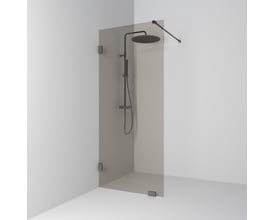 Svedbergs 180° brusevæg på 88x200 cm i sort og bronze, monteret i et hjørne med mørke beslag.