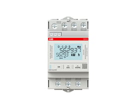 ABB D13 3-faset energimåler til direkte måling op til 65A, vist med digital skærm og knapper på hvid baggrund.