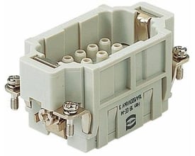 Grå Harting Han EE-stikindsats med 18 poler til crimp, set skråt ovenfra med synlige kontaktåbninger.
