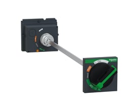 Tættere på Schneider Electric drejehåndtag sat til 'On' position, med 'Trip' og 'Reset' muligheder tydeligt markeret på den sorte front.