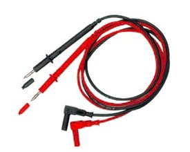 Nærbillede af spidserne på Elma Instruments prøveledningssæt, viser de aftagelige beskyttelseskapper og prøvepinde.