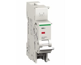 Schneider Electric underspændingsspole M9 MNs til 220-240VAC, viser mærkning og betjeningsmekanisme på hvid baggrund.