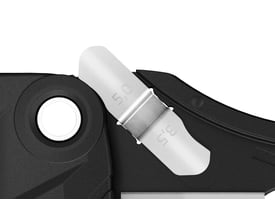 MARTOR-reservedel, justerbar tapesplitter til SECUMAX 320, monteret på den sorte skærer med markeringer på 5,0 og 3,5 mm.