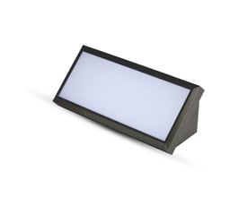 V-TAC 12W LED landskab lysprojektør i sort PC-materiale med et diffust, blødt 3000K lys og 110 graders spredning.