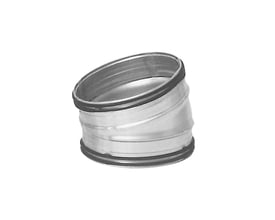 Nærbillede af en Lindab BFU 400mm galvaniseret stål bøjning med 15 graders vinkel isoleret på hvid baggrund.