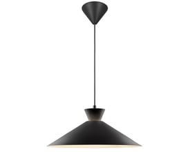 Nordlux Dial 45 pendel i sort metal med 45 cm skærm og 200 cm ledning, vist isoleret på hvid baggrund.