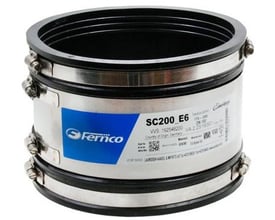 Flex-Seal kobling i rustfrit stål og gummi til 500-525 mm rør, model SC200 E6, med tydelig mærkning.