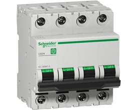 Schneider Electric C60N 4-polet automatsikring med C-kurve, 63 A og 10 kA, set forfra med grøn markering.