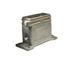 Weidmüller basehus til industriforbindelser, installationsstørrelse 6 og IP66, med åbning foroven og gevindport.
