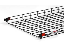 Sort BK8 gitterbakke, 60/600 mm, fra Solar Plus-systemet, med fokus på dens robuste gitterstruktur og sorte finish.