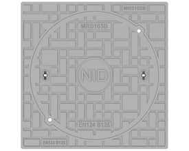 Oversigtsbillede af NID 600 mm karm/dæksel fra oven, viser den runde låseflade med NID logo og EN124 B125 mærkning.