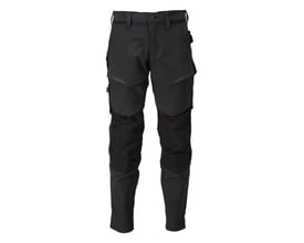Mascot Customized 22379-311 arbejdsbukser i sort, str. 49 og 82 cm benlængde, vist forfra med detaljer som Click Pocket System og CORDURA® forstærkninger.