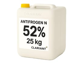 Glykol Antifrogen N fra Clariant i dunk med gul låg, mærket med 52 % koncentration og 25 kg.
