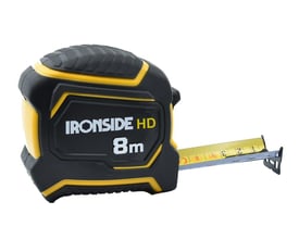 Ironside HD EC2-båndmål med sort-gult kabinet og udtrukket målebånd; huset er synligt mærket 8 m.