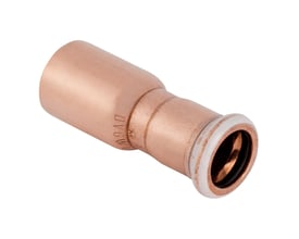 Geberit Mapress reduktion i skinnende kobber, 28 x 18 mm, viser presfittingsystemet med et hvidt plastbånd.