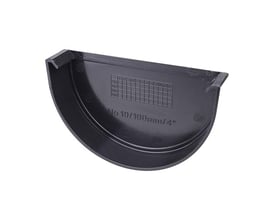 Plastmo endebund til tagrender, 75 mm i diameter og sort plast, med indgraverede mål.