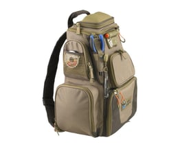 Hultafors Wild River Nomad rygsæk i brun med sorte stropper, viser den kompakte og organiserede front med værktøj.