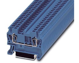Blå Phoenix Contact St 4-TG skilleklemme med 4mm² kapacitet, tæt på fronten for at vise fjedersystemet.
