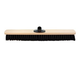 Roliba skolekost uden skaft, med 600 mm bredde og socket til montering af kosteskaft.