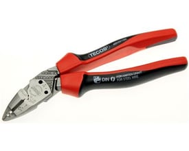 Wareco Multikombinationstang EVO 180mm med røde og sorte håndtag og metaldele med tekst om produktion i Tyskland.