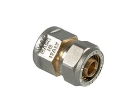 ALU muffeovergang 16 mm x 1/2" i metal, med "Made in Italy" indgraveret på siden.