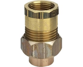 Lodde union i messing og rødgods med 15mm loddemuffe og ½" gevindmuffe, med omløber og konisk tætningssamling.