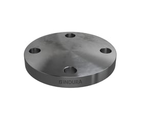 Indura blindflange med logo, 1.1/2", ANSI B16.5, 150 lbs RF, vist med 4 bolthuller på en hvid baggrund.
