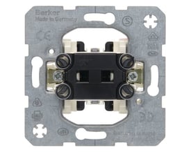 Bagfra af Berker krydsningsafbryderindsats med hvide plastikdetaljer, metalramme og skrueterminaler, 10A 250V.