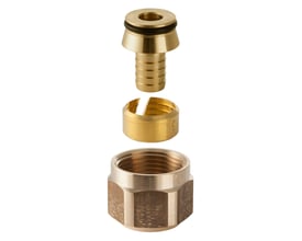 Geberit PEX-tilslutning 15 x 2,5 vist adskilt med gevindkobling, ring og slangestuds i gylden metalfinish.