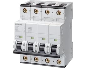 Siemens SENTRON 5SY-automatsikring, 3P+N, 1 A og C-karakteristik, med fire sorte vippegreb set forfra.