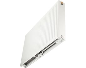 Thermrad Super8 panelradiator type 33, hvid RAL 9016, 700mm høj og 800mm lang, vist på hvid baggrund med synlige tilslutningsdetaljer i bunden.