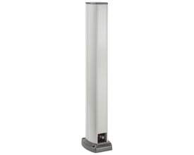 Schneider Electric OptiLine 45 installationsstander i polarhvid aluminium med en højde på 700 mm og todelt design.
