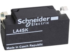 Schneider Electric LA4SK varistor undertryksmodul i sort plast, med "Made in Czech Republic" mærket på siden.
