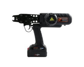 Tjep CR5/9-24 C-ringe 18V maskine med pistolgreb, batteri og ladeindikator, perfekt til trådhegn og bure.