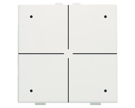 Nærbillede af et enkelt hvidt Niko 4-tryk med LED og komfortsensorer, der fremhæver dets moderne og minimalistiske design på en neutral baggrund.