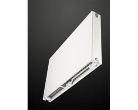 Thermrad Super8 Plan Type 22 radiator i hvid RAL 9016, 700 mm høj og 700 mm lang, vist fra siden med synlig toprist.