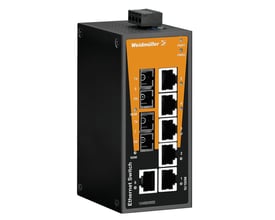Weidmüller industriel switch IE-SW-BL08T-6TX-2SC med sort kabinet, orange front samt 6 RJ45- og 2 fiberporte.