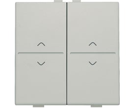 Niko lysegrå tangent til 4-tryk system med op- og pil-symboler for intuitiv styring af smarthome funktioner.