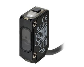 Omron fotoelektrisk sensor med Time-Of-Fight teknologi, 1500 mm rækkevidde, PNP og IO-Link COM3, med 2 meter kabel.