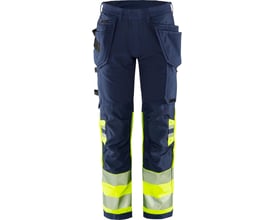 Kansas Fristads Green stretchbukser i marineblå med Hi-Vis guldetaljer og reflekser. Bukserne har flere funktionelle lommer.