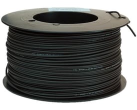 Sort Texiline HF90 monteringsledning på en kabeltromle, 1 mm², ideel til skibe og offshore brug.