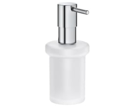 Frontvisning af Grohe Essentials sæbedispenser i glas og krom, med fokus på det stilrene design og materialer.