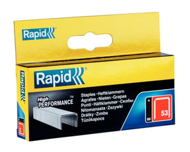 Close-up af en pakke med Rapid 53/8mm hæfteklammer, der viser "High Performance" og tekst på flere sprog.