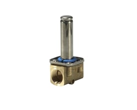 Nærbillede af Danfoss EV210B magnetventil, viser G3/8 messing tilslutning og blå pakning.