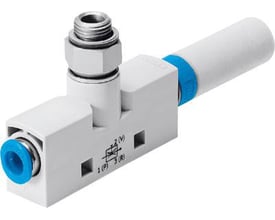 Festo vakuumejektor VN-07-L-T3-PQ2-VA4-RO1 i hvid plast med blå detaljer og sølvfarvet tilslutning, monteret på et hvidt underlag.