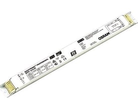 Nærbillede af Osram QTP5 HF-forkobling, model QUICKTRONIC PROFESSIONAL, med detaljerede specifikationer og mærkater.
