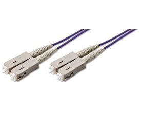 Lilla 0,5m duplex fiberoptisk patchkabel med SC/PC konnektorer i hver ende, 2mm LSZH kappe.
