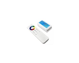 RGB+CCT controller med RF fjernbetjening, viser hvid controller og fjernbetjening på isoleret hvid baggrund.