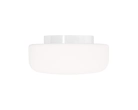 Ifö Electric Solenne loft- og væglampe med mat opalglas, isoleret på hvid baggrund, bredformat.