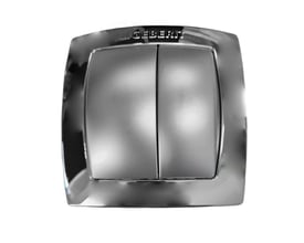 Geberit Prego pneumatisk trykknap i krom til dobbeltskyl med to tydelige knapper og Geberit logo.